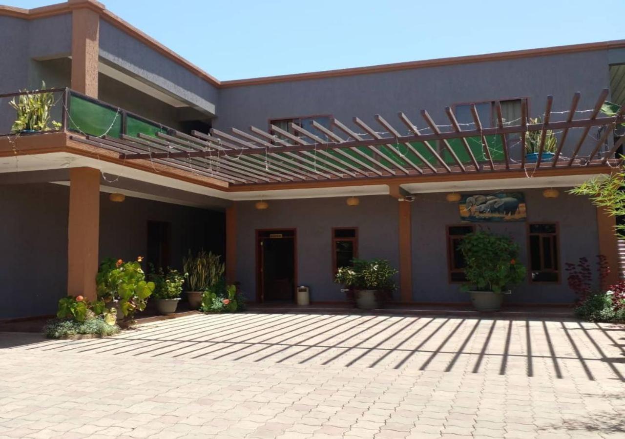 Lush Garden Business Hotel Arusha Kültér fotó
